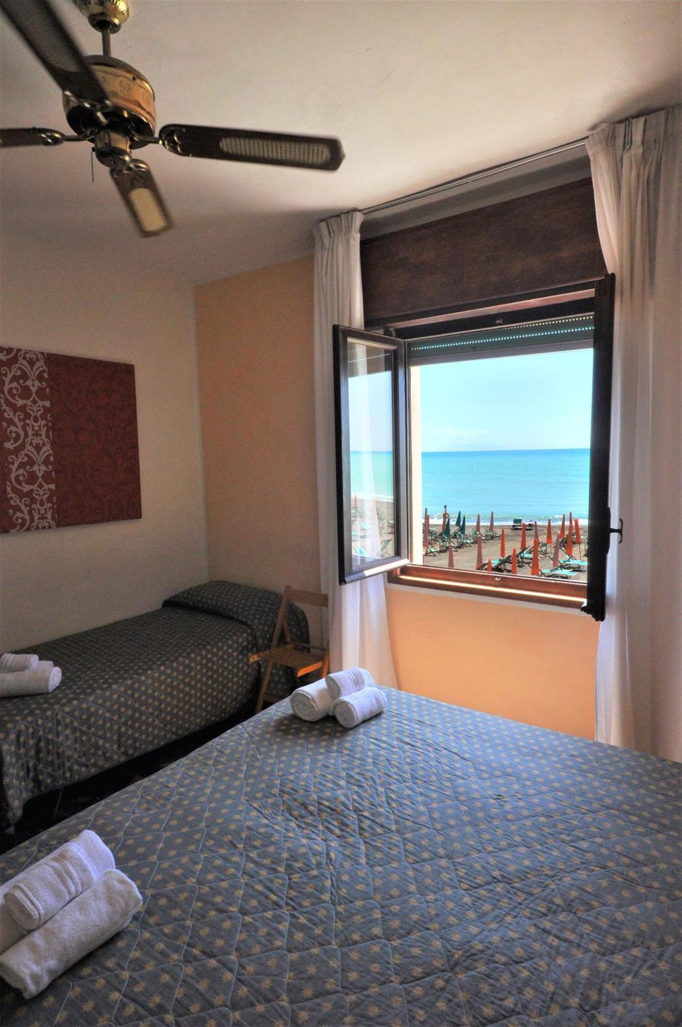 Hotel Aurora Marina di Cecina Eksteriør bilde