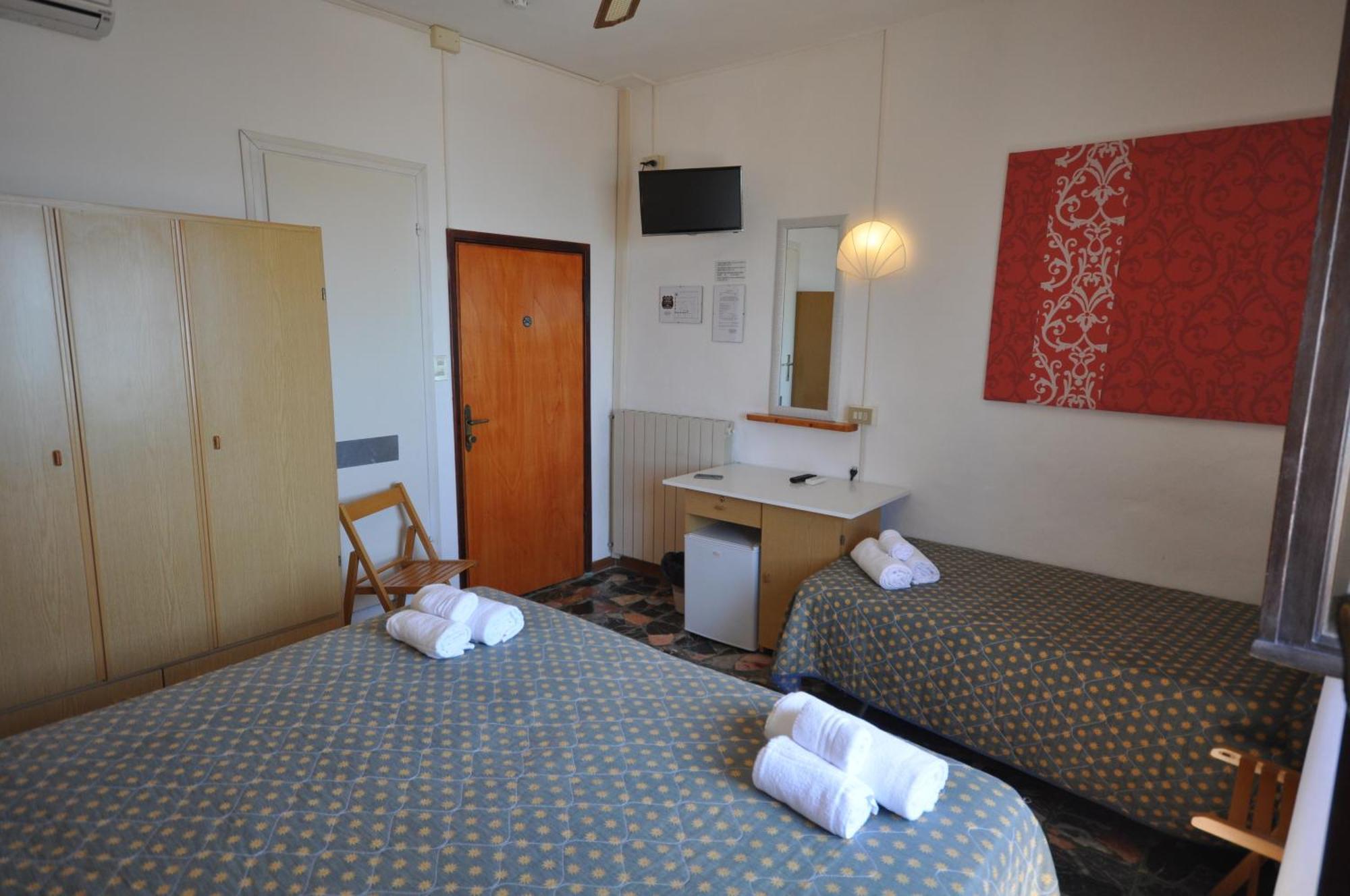 Hotel Aurora Marina di Cecina Eksteriør bilde